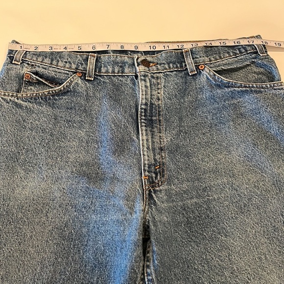 Vintage Levi’s 550 Straight Leg Size 38 x 32 - Picture 4 of 16